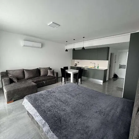 Coyrtyard Longbeach Boelgesi Iskele Mersin Via 10 Cyprus 99850 Trnc Iskele Apartamento