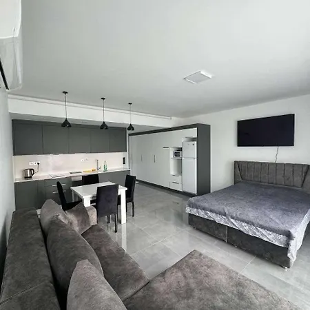 Coyrtyard Longbeach Boelgesi Iskele Mersin Via 10 Cyprus 99850 Trnc Iskele Apartamento